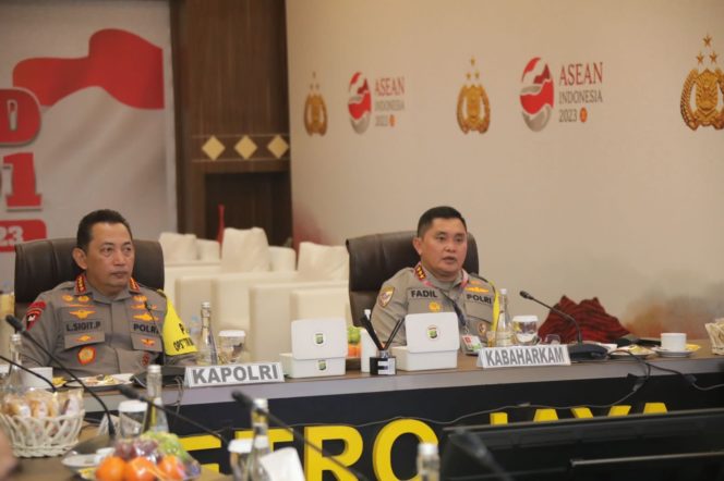 
 Kapolri Analisa & Evaluasi Pengamanan KTT Asean