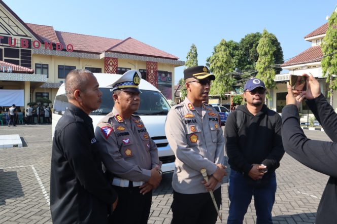 
 Gagalkan Penyelundupan Mobil, Polres Situbondo Kembalikan Kepada Pemilik Rental