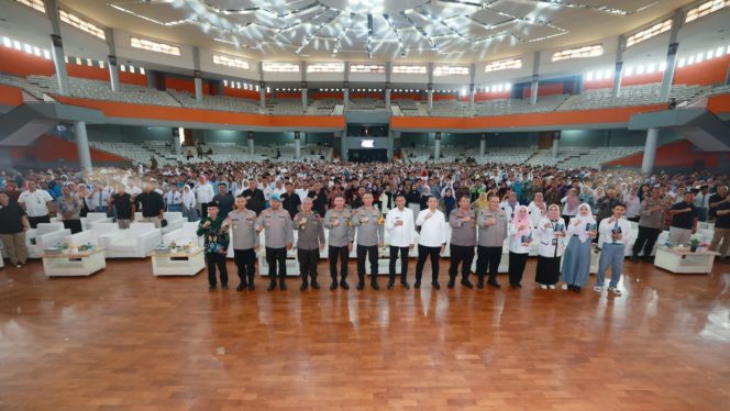 
 Polda Jatim Gelar Road Show, Generasi Emas Produktif Tanpa Narkoba