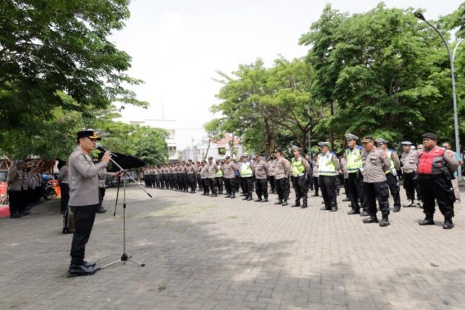 
 Polrestabes Surabaya Terjunkan 852 Personel Gabungan Dalam Perayaan Natal Nasional 2023 Berjalan Dengan Aman