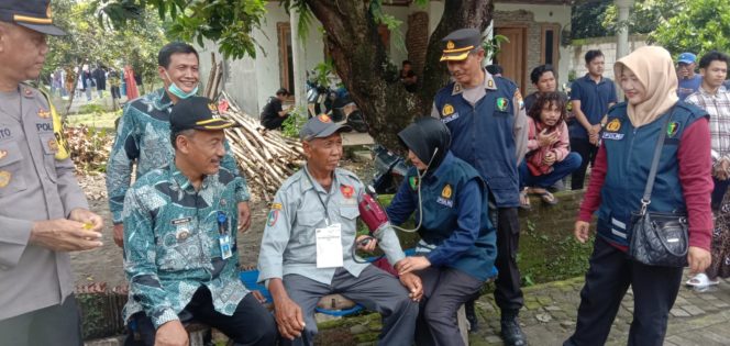 
 Polres Jombang Cek Kesehatan Petugas Pam Pemilu dan KPPS