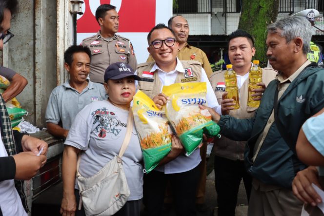 
 Satgas Pangan Polres Malang dan Disperindag Gelar Operasi Pasar Murah di Pasar Kepanjen