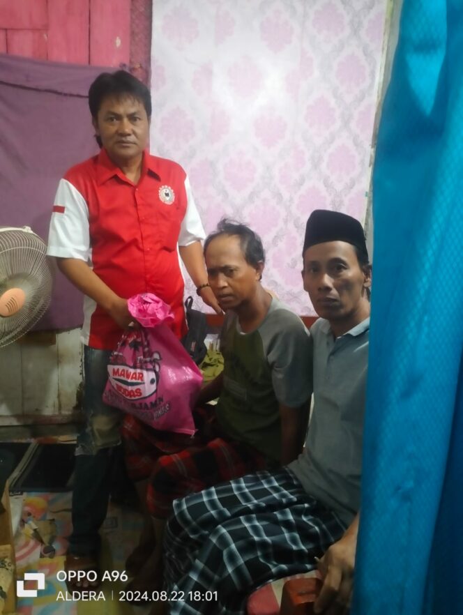 
 Amanah Bos Dermawan, Ormas ALDERA Distribusikan Sembako Untuk Warga