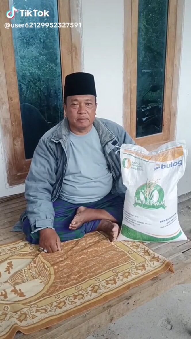 
 Viral Video Tomas Desa Karang Gayam Marah, Diduga Kades Lakukan Pungli & Penyelewengan Bansos