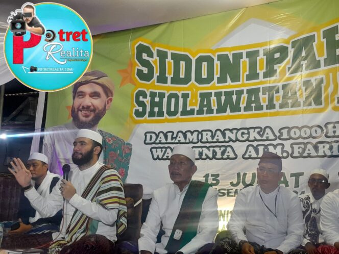 
 Warga Sidonipah Melaksanakan Haul 1000 Hari Wafatnya Almarhum Farida