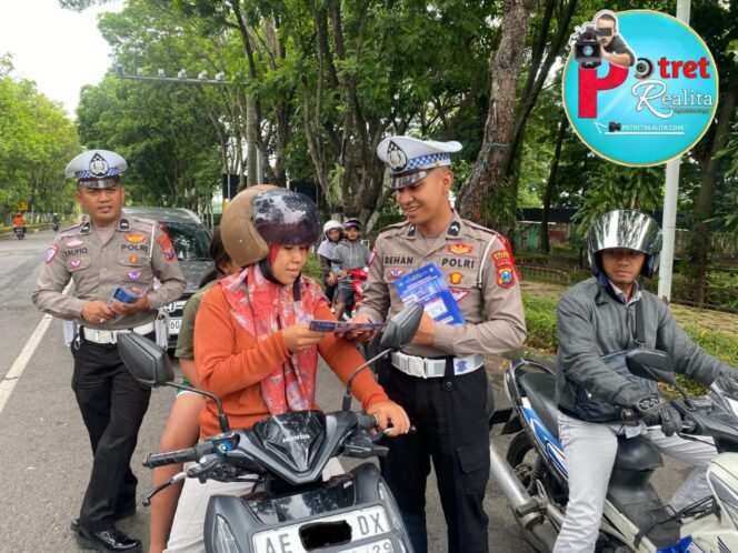 
 Polres Magetan Ajak Masyarakat Tingkatkan Kesadaran Berlalu Lintas Melalui Public Address