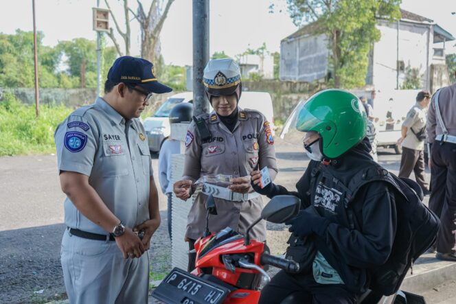 
 Polres Jember Gelar Operasi Gabungan Tekan Angka Pelanggaran dan Persempit Ruang Gerak Curanmor