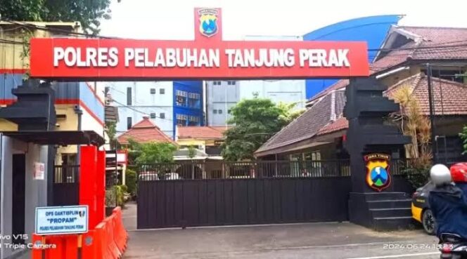 
 2 Tersangka Pengerusakan Rumah Diduga Masih Berkeliaran, Iptu Rio Enggan Dikonfirmasi