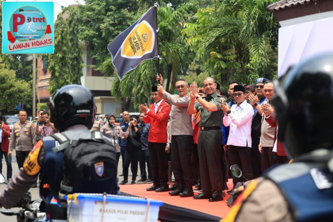 
 Sambut Bulan Ramadhan Polda Jatim Bersama Mahasiswa Gelar Bakti Sosial Polri Presisi