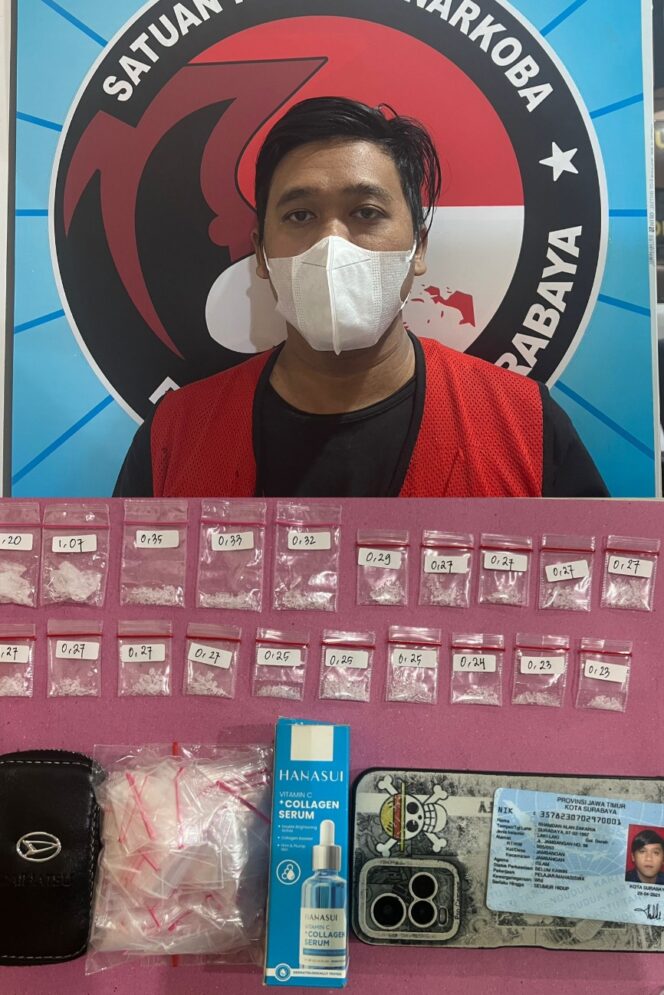 
 Puluhan Paket Sabu Dari Tangan Seorang Pengedar Berhasil Diamankan Satresnarkoba Polrestabes Surabaya