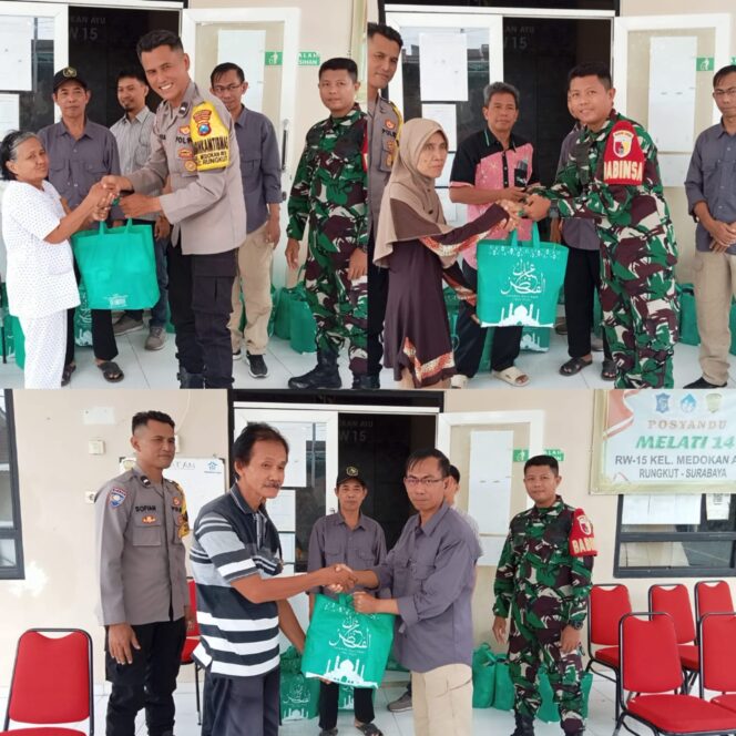 
 Bhabinkamtibmas dan Babinsa hadiri Bhakti Sosial Warga RW15 Medokan Ayu Rungkut bagikan Paket Sembako