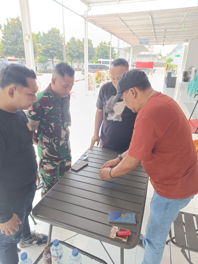 
 Petugas Temukan Bola Tenis Berisi Barang Terlarang di Area Branghang Dalam Lapas Narkotika Kelas IIA Pamekasan