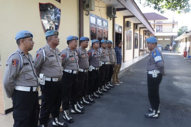 
 Kapolres Sampang Akan Tindak Tegas Anggotanya Apabila Terbukti Menciderai Institusi Polri