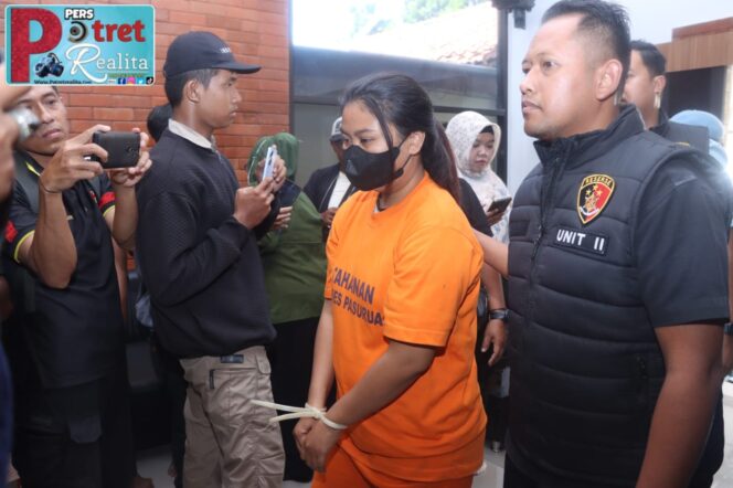 
 Polres Pasuruan Berhasil Ungkap Penipuan Modus Pinjol 195 Korban Rugi 2,6 Milyar
