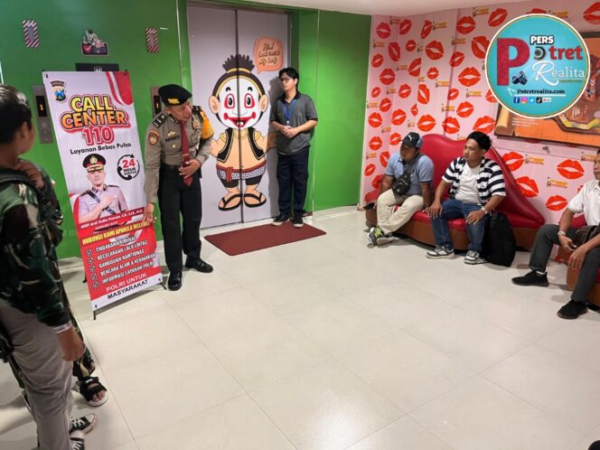 
 Polres Batu Gencar Sosialisasikan Layanan Call Center 110 Sasar Lokasi Wisata Hingga Perkampungan