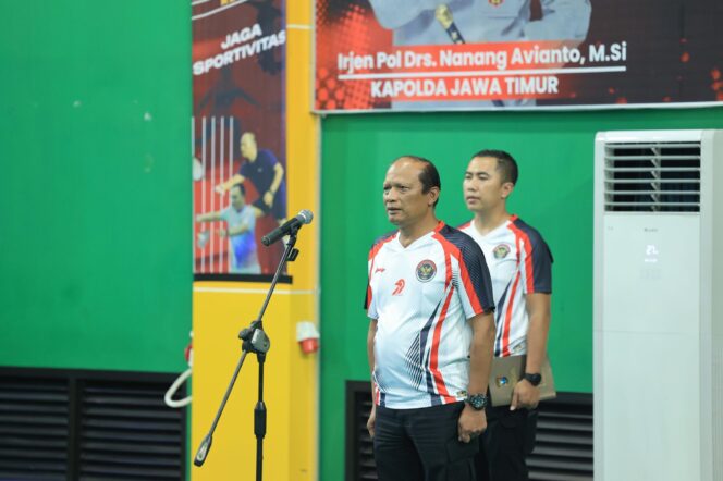 
 Kapolda Jatim Buka Turnamen Bulutangkis Sambut Hari Bhayangkara ke – 79