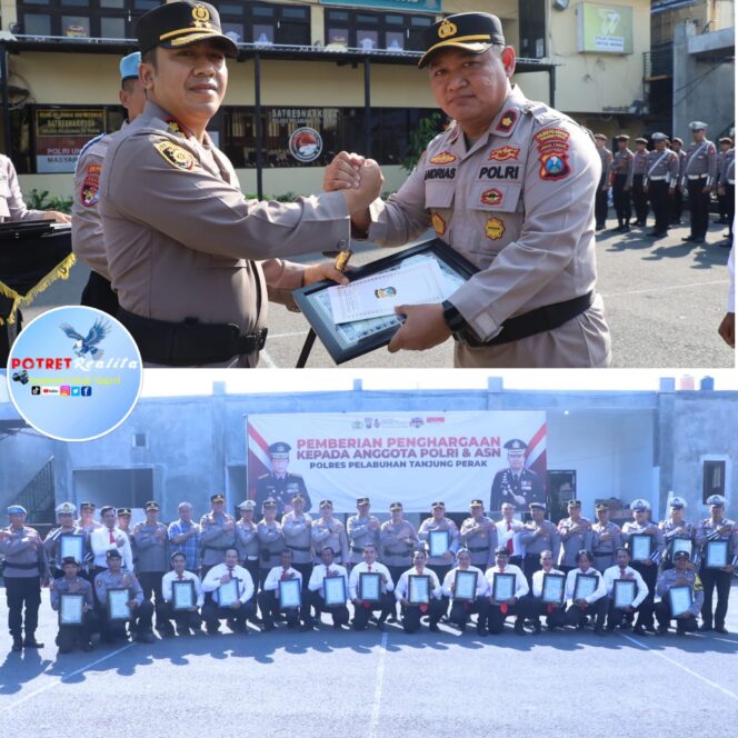 
 Wujud Apresiasi Kinerja dan Motivasi, Kapolres Pelabuhan Tanjung Perak Beri Penghargaan Anggota Berprestasi