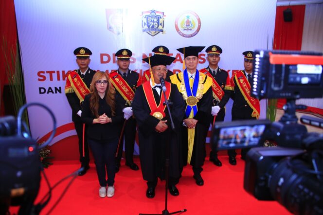 
 351 Perwira Polisi Wisuda S1-S3, Kapolri: Tugas Polri Melayani Masyarakat