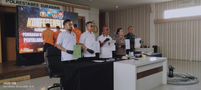 
 Penyalahgunaan BBM Bersubsidi, Satreskrim Polrestabes Surabaya Berhasil Mengamankan Truk Tangki Pengangkut Solar Subsidi
