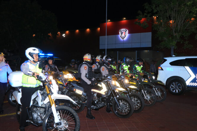 
 Amankan Malam 1 Suro, Polres Ngawi Gelar Patroli Skala Besar