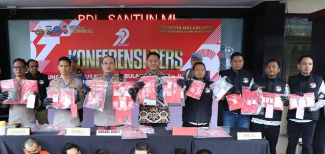 
 Polresta Malang Kota Selamatkan 17 Ribu Jiwa dari Narkoba, 111 Kasus Berhasil Diungkap Dalam 6 Bulan