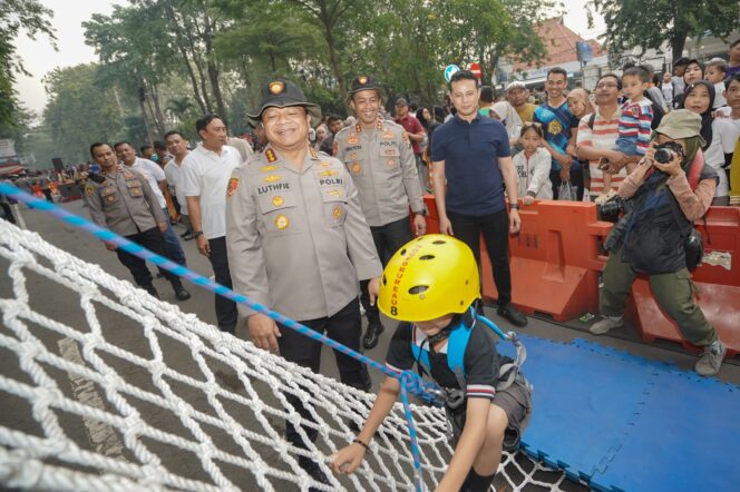 
 Polisi Hadir untuk Anak Negeri: Outbound Ceria Polrestabes Surabaya Warnai Hari Bhayangkara ke-79