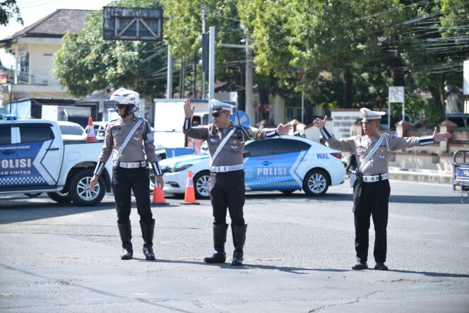 
 Polres Situbondo Siapkan Rekayasa Arus Lalu Lintas Jelang Jalur Gumitir Ditutup Sementara