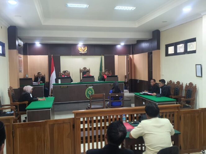 
 Hukum di Sampang Jadi Sorotan, Terdakwa Samsiyah Korban Penipuan Malah Jadi Tersangka, Kuasa Hukum Ajukan Eksepsi
