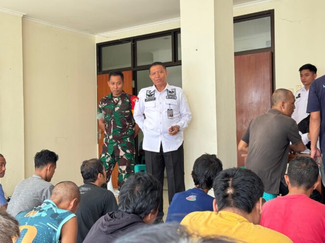 
 26 WBP Baru Diterima Lapas Narkotika Kelas IIA Pamekasan, Bukti Dukungan terhadap Program Akselerasi Kementerian Imigrasi dan Pemasyarakatan