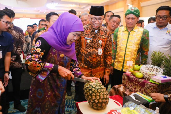 
 Gubernur Khofifah Pimpin Misi Dagang Jatim-Lampung Bukukan Transaksi Rp1,055 Triliun Lebih, Optimis Kuatkan  Pasar Dalam Negeri