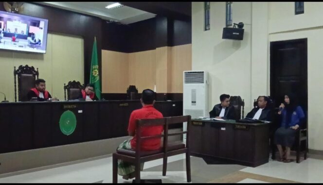 
 Amburadul, Sidang Terdakwa Samsiyah Keterangan Dari Suami Pelapor dan Saksi Dari JPU