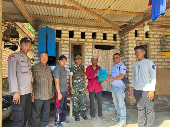 
 Lapas Narkotika Pamekasan Gelar Bakti Sosial: 150 Paket Sembako Disalurkan kepada Masyarakat yang Membutuhkan