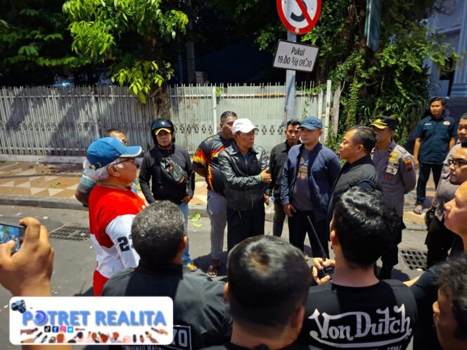 
 Polrestabes Surabaya Berhasil Redam Perselisihan Dua Kelompok di Embong Malang, Pastikan Tak Ada Aksi Lanjutan
