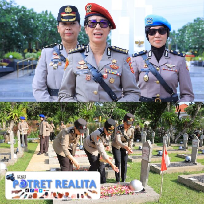 
 Polwan Mabes Polri Gelar Ziarah dan Tabur Bunga di TMP Kalibata Peringati Hari Jadi ke-77