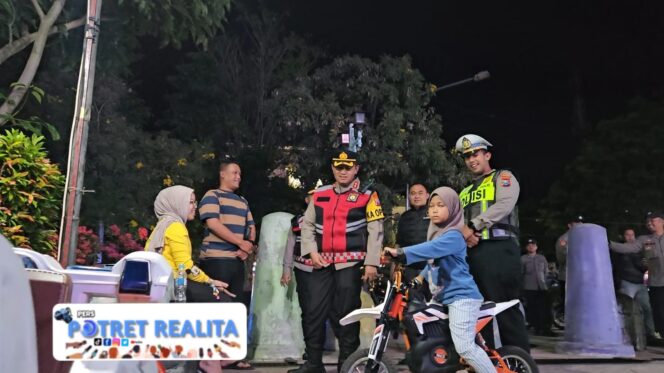 
 Personel Gabungan Polres Probolinggo Gelar Patroli Skala Besar Pastikan Situasi Aman dan Kondusif