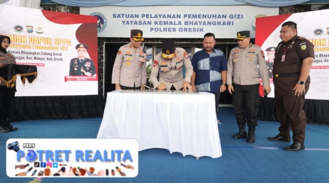 
 Kapolda Jatim Resmikan Dapur SPPG di Gresik, Dukung Pemenuhan Gizi 3.452 Siswa