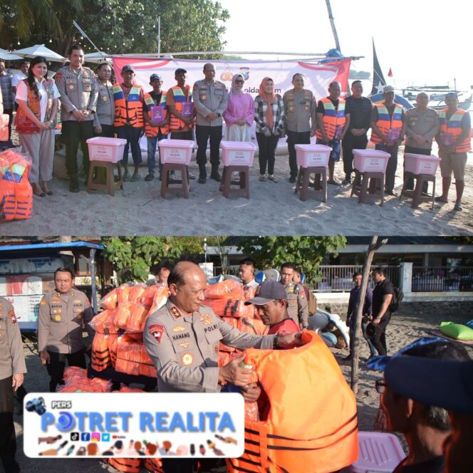 
 Kapolda Jatim Kunjungi Kelompok Nelayan dan Sadar Wisata di Pantai Pasir Putih Situbondo, Beri Bantuan Alat Keselamatan dan Sembako