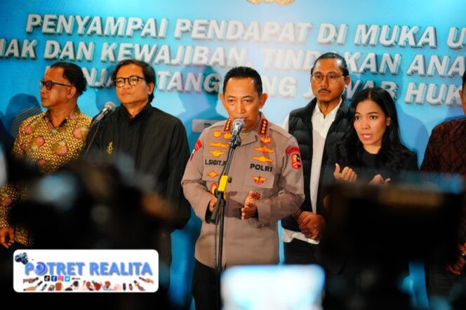 
 Gelar Dialog Publik Bareng Koalisi Masyarakat Sipil, Kapolri: Serap Aspirasi untuk Jaga Ruang Demokrasi