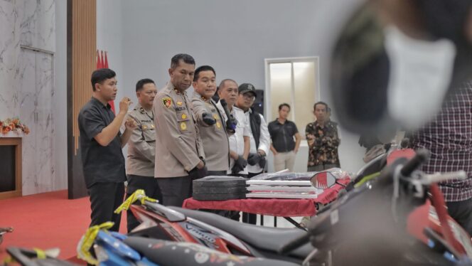 
 Polres Blitar Berhasil Amankan Tersangka Begal 2 Bulan Beraksi di 18 TKP