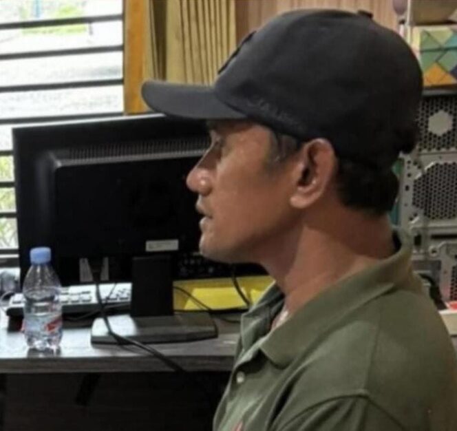 
 Aksi Nekat! Pria Asal Bangkalan Naik ke Kapal di Perairan Gresik Tengah Malam