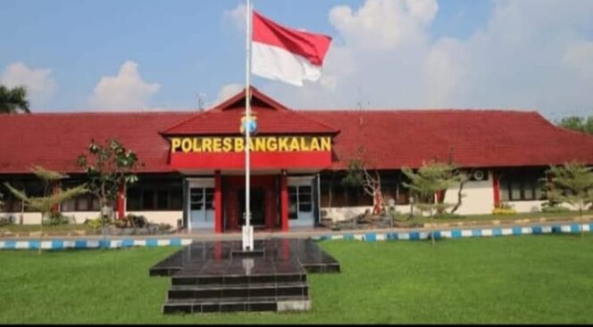 
 Kasus Bayi Kepala Terputus Tertinggal di Dalam Rahim dihentikan “Bukan Pidana” Polres Bangkalan Jadi Sorotan