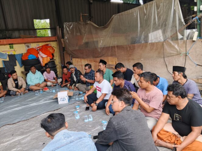 
 Perda Surabaya Soal Jam Operasional Pasar Dikeluhkan Pedagang Buah: “Kami Rugi, Buah Cepat Busuk”