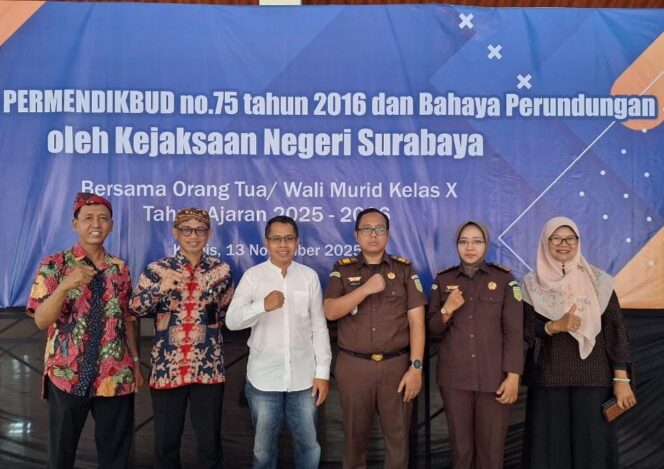 
 Kejari Surabaya Sosialisasi Komite dan Anti-Perundungan di SMKN 12