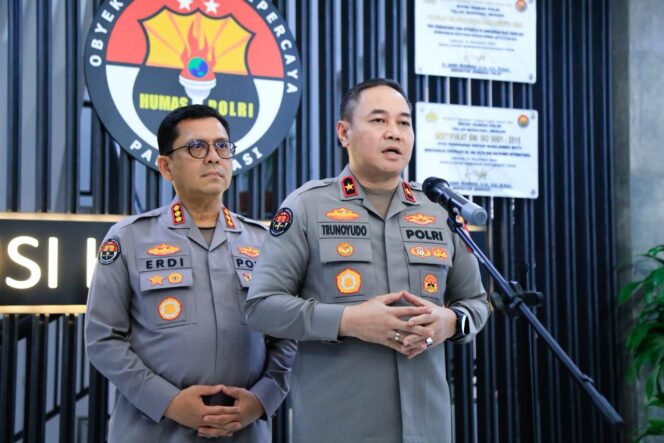 
 Polri Gelar Apel Kasatwil 2025: Wujudkan Transformasi Polri yang Profesional untuk Masyarakat