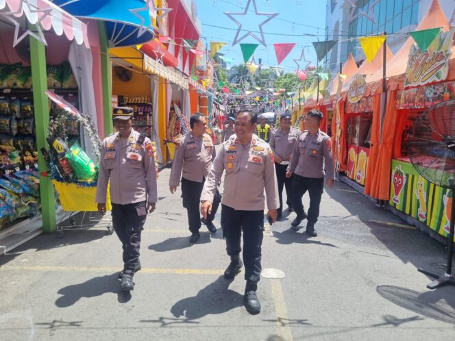 
 Polresta Sidoarjo Perketat Pengamanan Mal Selama Libur Nataru 2025–2026