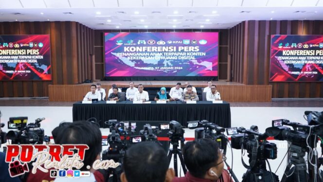 
 True Crime Community Jadi Pintu Masuk Kekerasan Ekstrem pada Remaja, Densus 88 Ungkap Fakta Serius