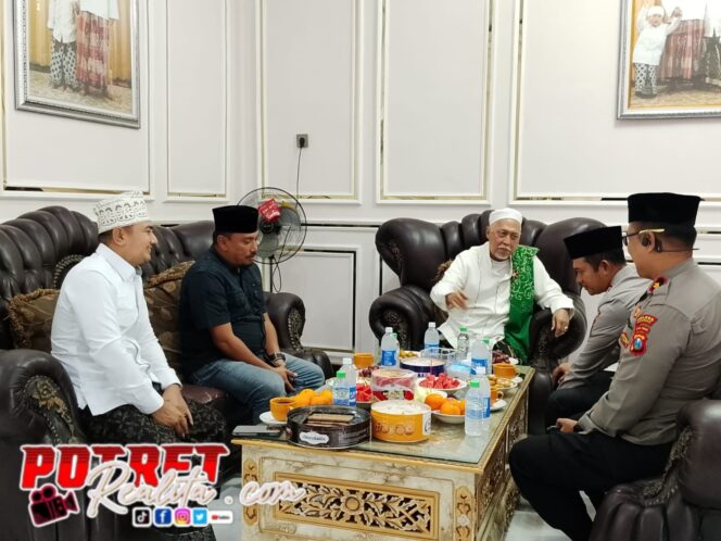 
 Awali Tugas, Kapolres Pasuruan Sambangi Ponpes Sidogiri Minta Doa Restu