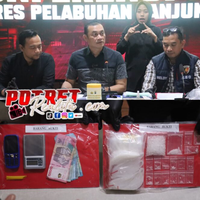 
 31,62 Gram Shabu Diamankan, Polisi Bekuk Bandar dan Tiga Pengguna di Surabaya