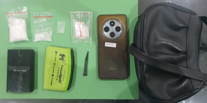 
 Tak Ada Ampun! Satresnarkoba Polrestabes Surabaya Ringkus Pengedar Sabu dengan Barang Bukti 30 Gram