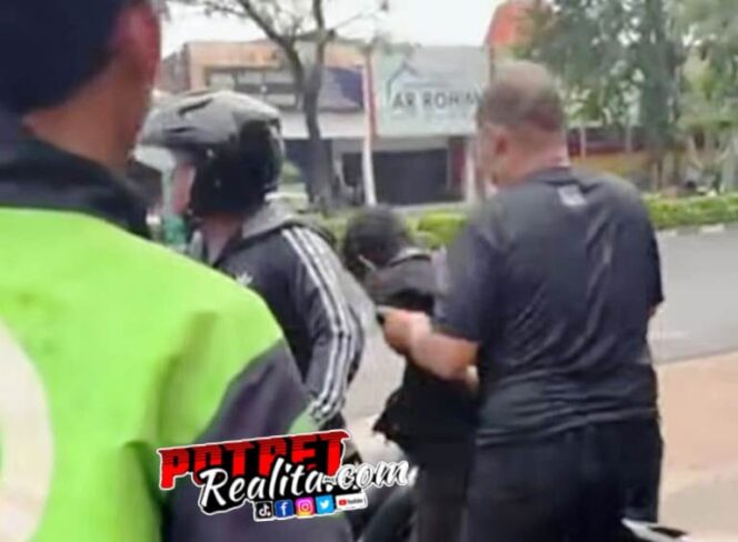 
 Jambret Ponsel Vivo Dibekuk di Ngagel, Aksi Wahyu Tri H Berakhir di Tangan Warga dan Polisi
